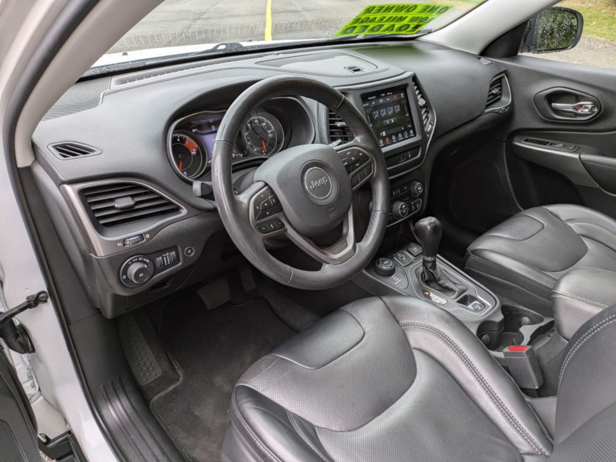 2022 Jeep Cherokee Latitude Lux - Photo 11