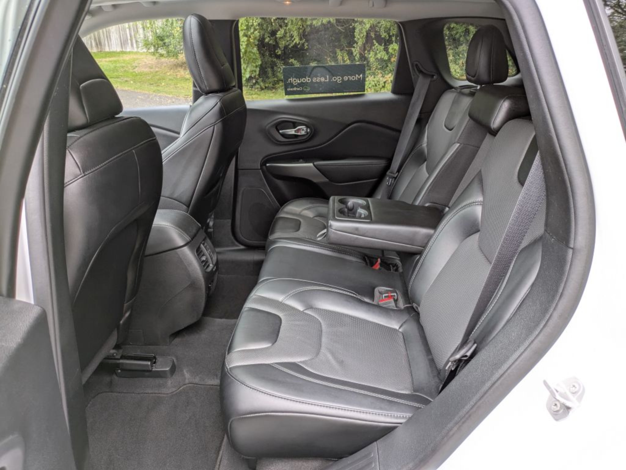 2022 Jeep Cherokee Latitude Lux - Photo 29