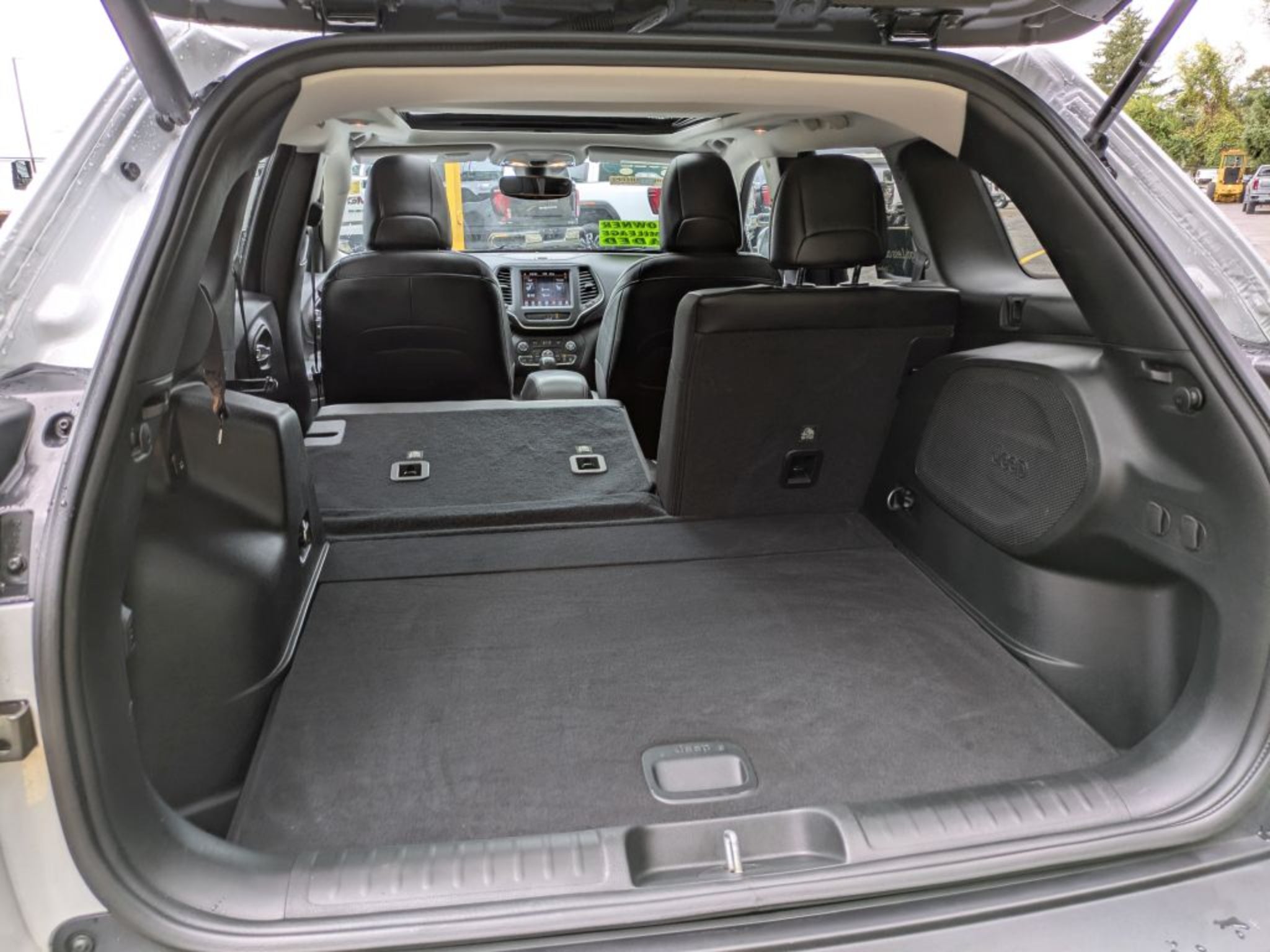 2022 Jeep Cherokee Latitude Lux - Photo 33