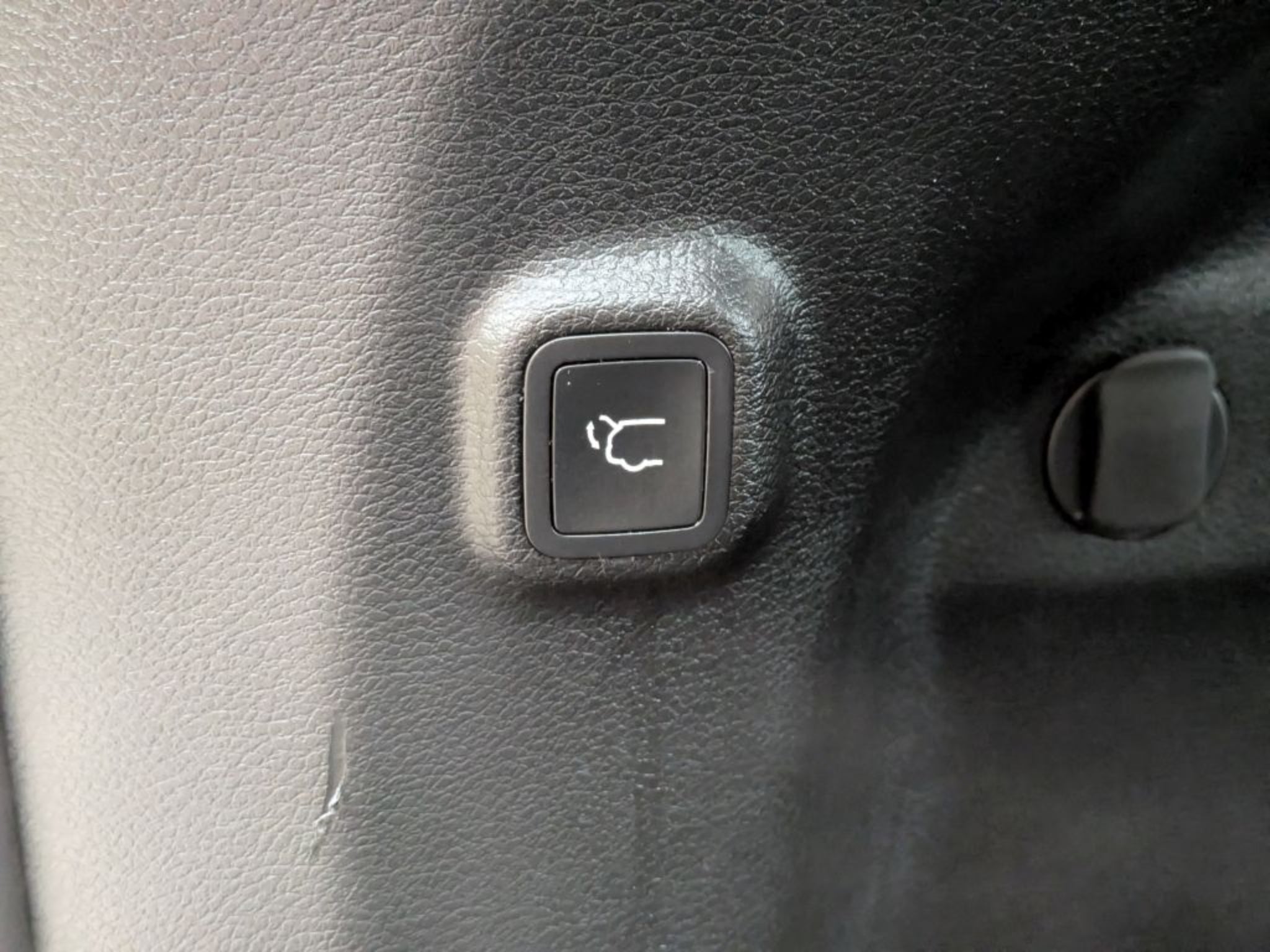 2022 Jeep Cherokee Latitude Lux - Photo 34