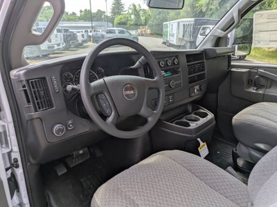 2026 GMC Savana Cutaway 3500 1WT