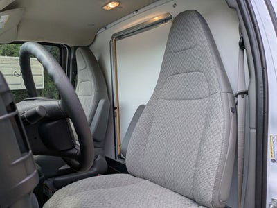2026 GMC Savana Cutaway 3500 1WT