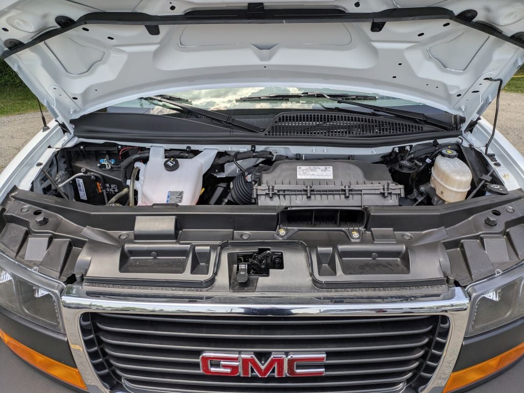 2026 GMC Savana Cutaway 3500 1WT
