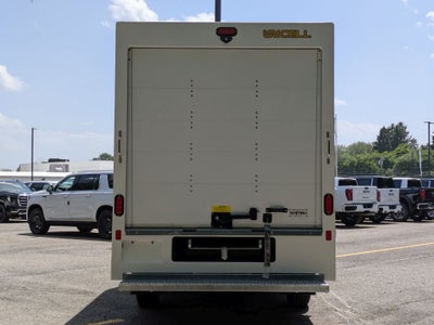 2026 GMC Savana Cutaway 3500 1WT