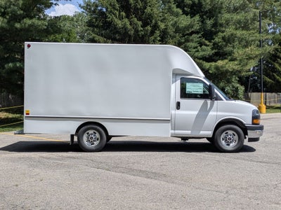 2026 GMC Savana Cutaway 3500 1WT