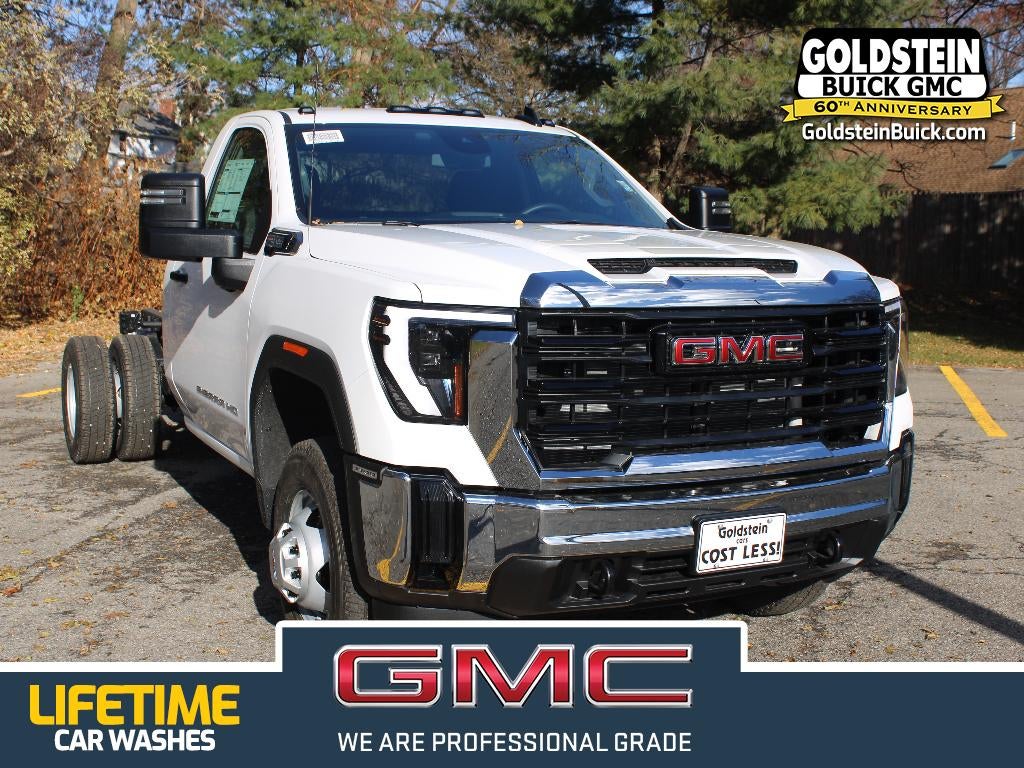 2026 GMC Sierra 3500 HD Chassis Cab Pro