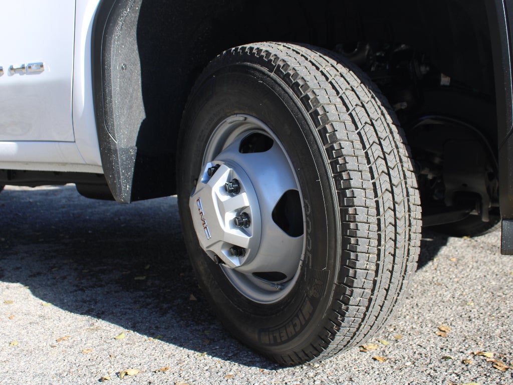 2026 GMC Sierra 3500 HD Chassis Cab Pro