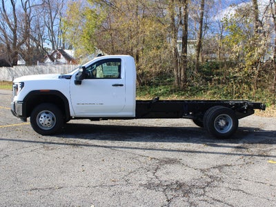 2026 GMC Sierra 3500 HD Chassis Cab Pro