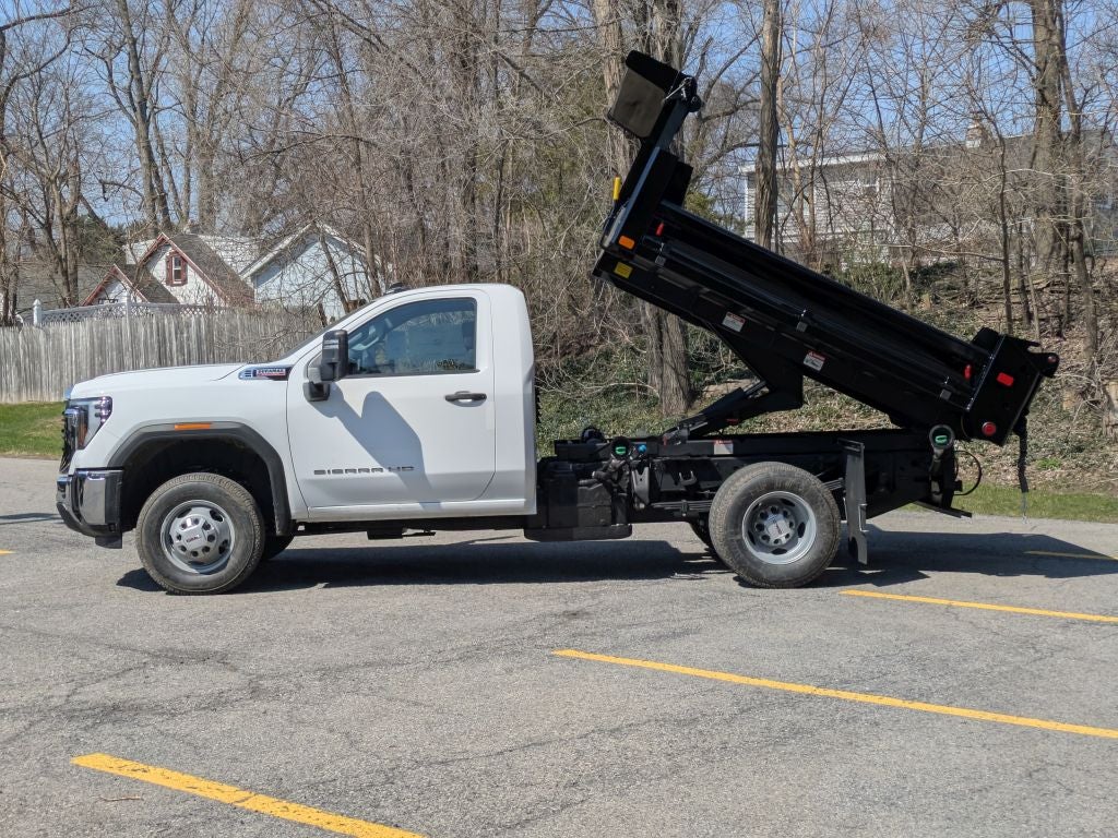 2026 GMC Sierra 3500 HD Chassis Cab Pro