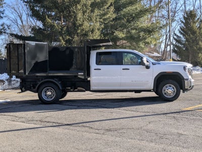 2025 GMC Sierra 3500 HD Chassis Cab Pro