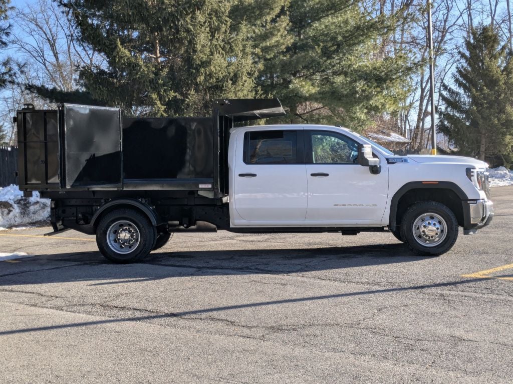 2025 GMC Sierra 3500 HD Chassis Cab Pro