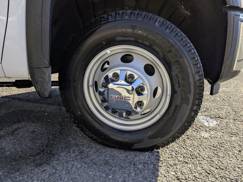 2025 GMC Sierra 3500 HD Chassis Cab Pro