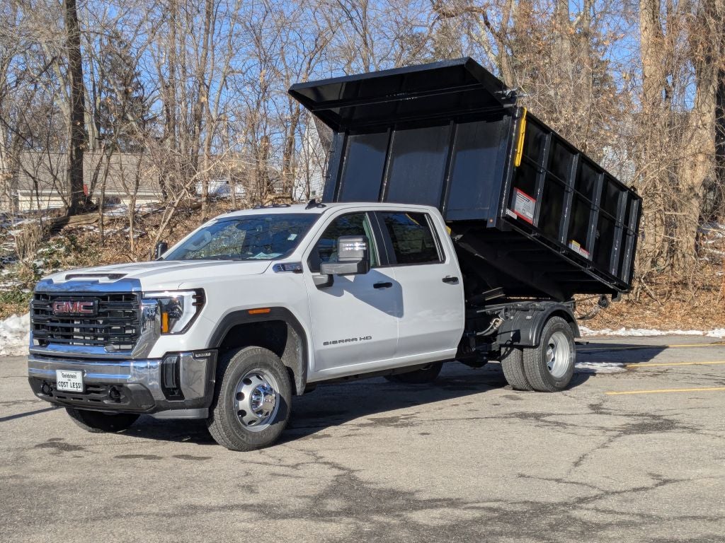 2025 GMC Sierra 3500 HD Chassis Cab Pro