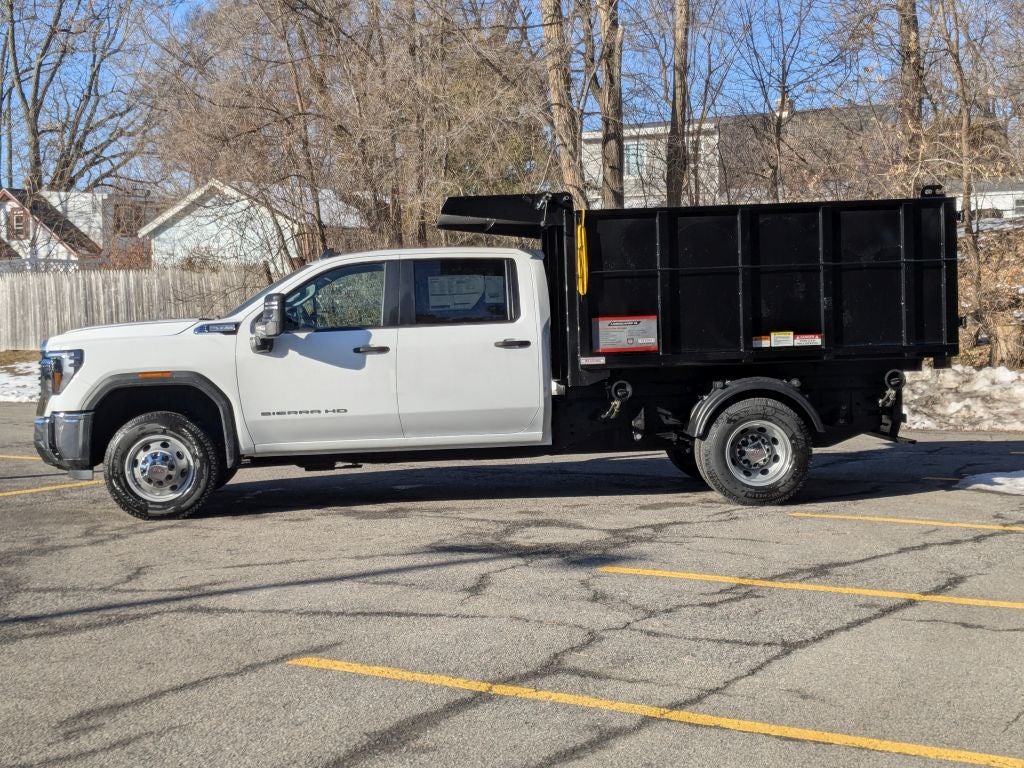 2025 GMC Sierra 3500 HD Chassis Cab Pro