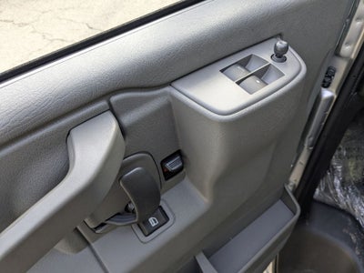 2025 GMC Savana Passenger 3500 LT