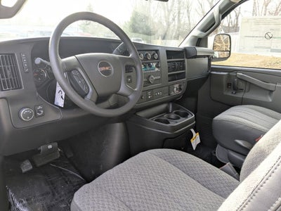 2025 GMC Savana Passenger 3500 LT