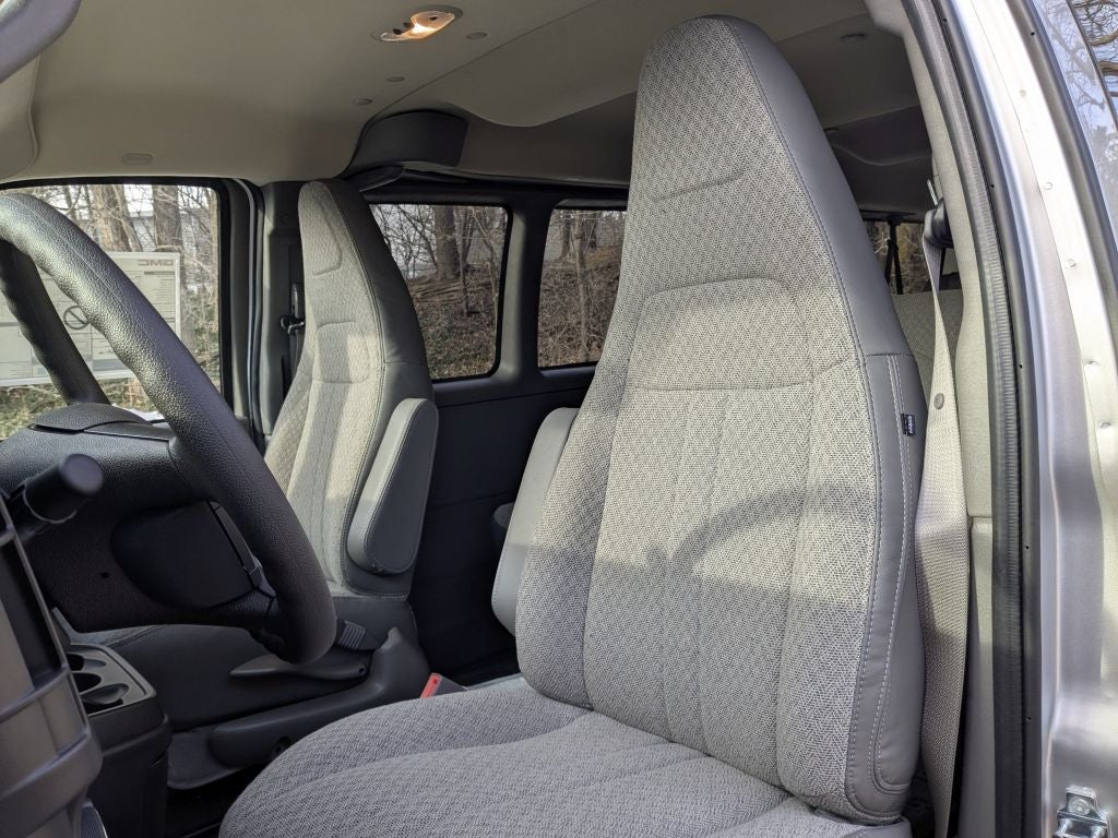 2025 GMC Savana Passenger 3500 LT