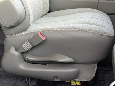 2025 GMC Savana Passenger 3500 LT