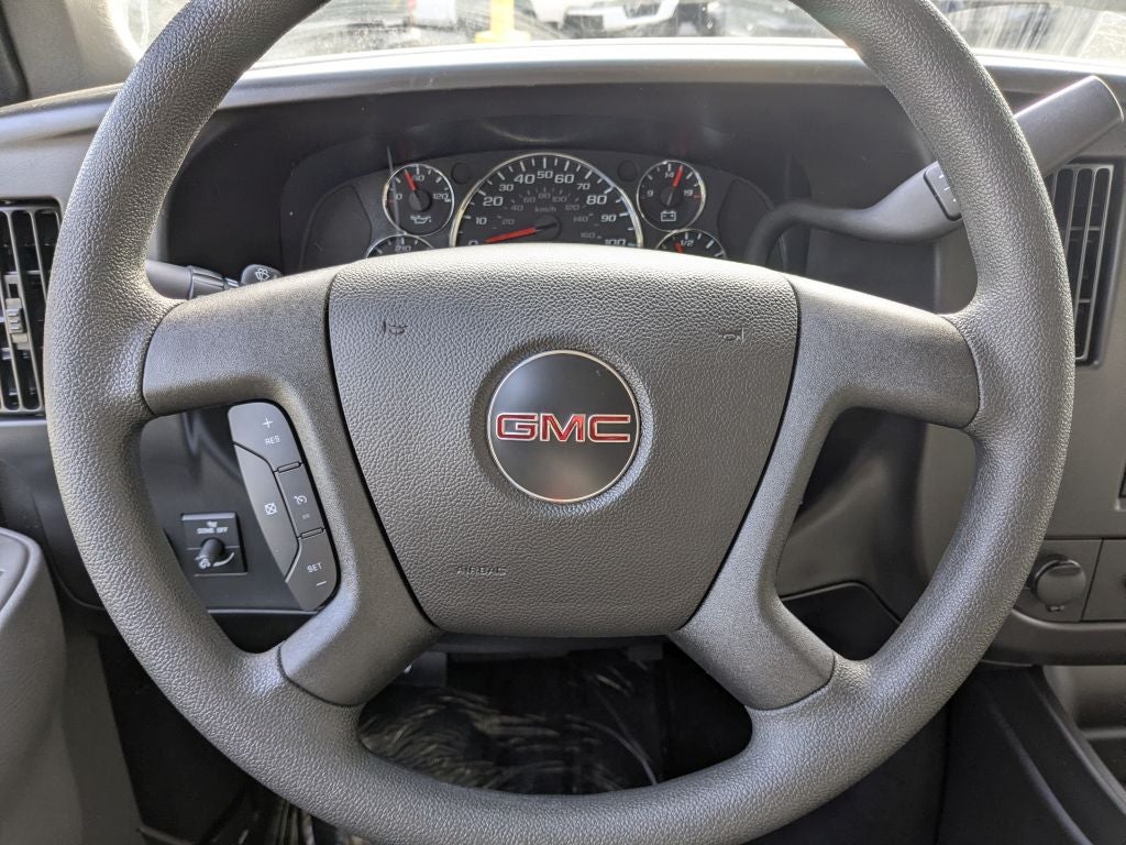 2025 GMC Savana Passenger 3500 LT