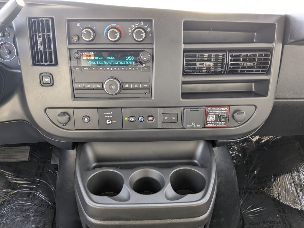 2025 GMC Savana Passenger 3500 LT