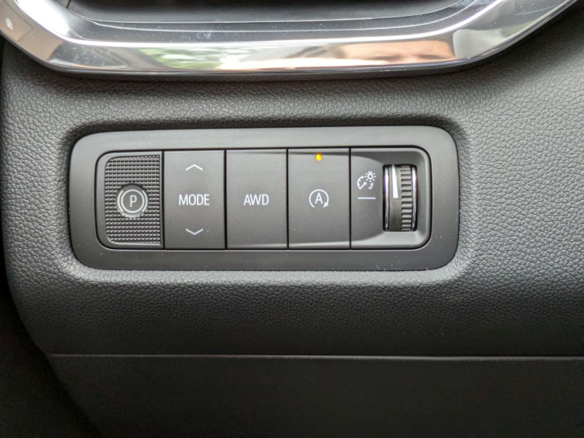 2027 GMC Acadia Elevation