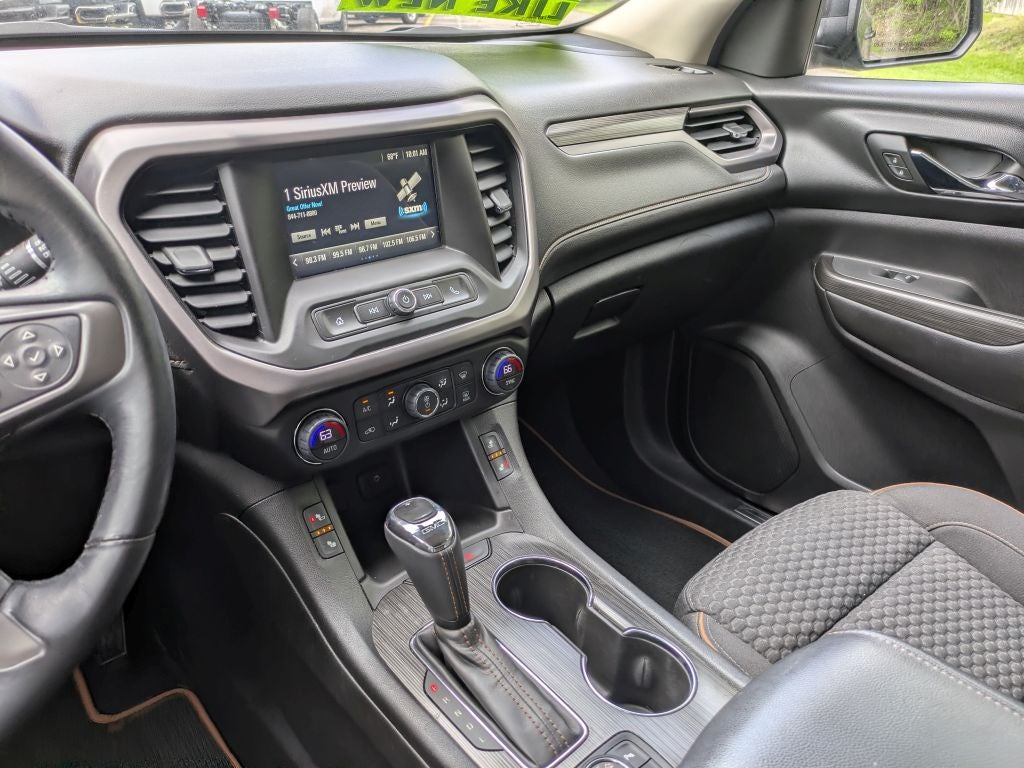 2017 GMC Acadia SLE