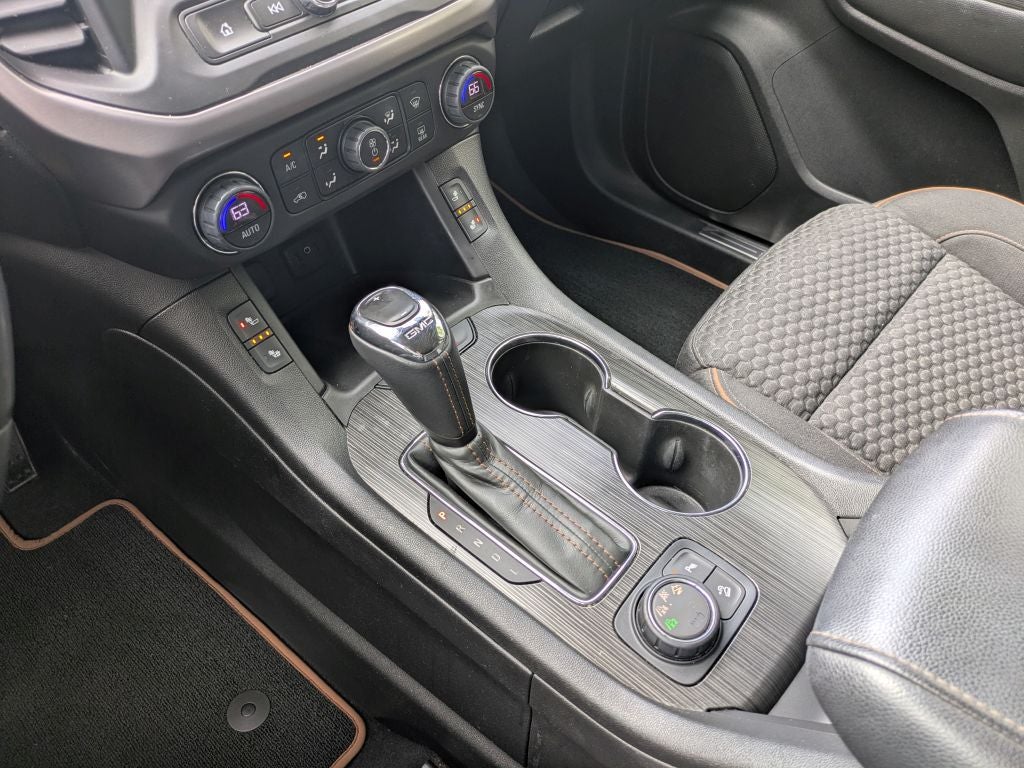 2017 GMC Acadia SLE