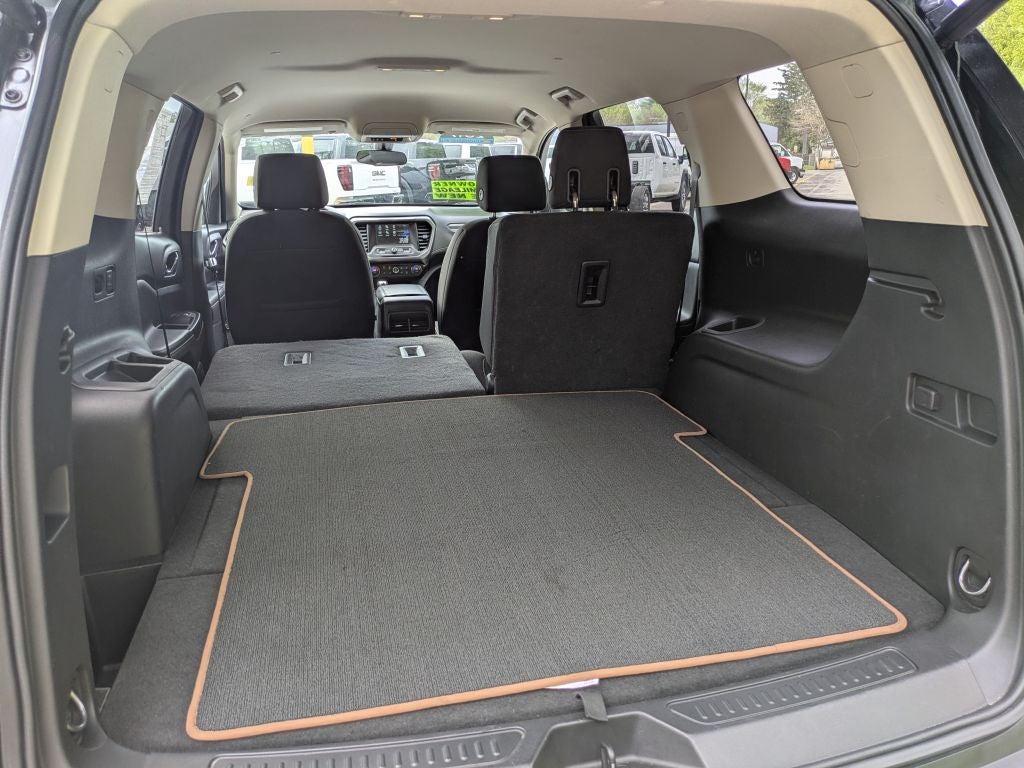 2017 GMC Acadia SLE
