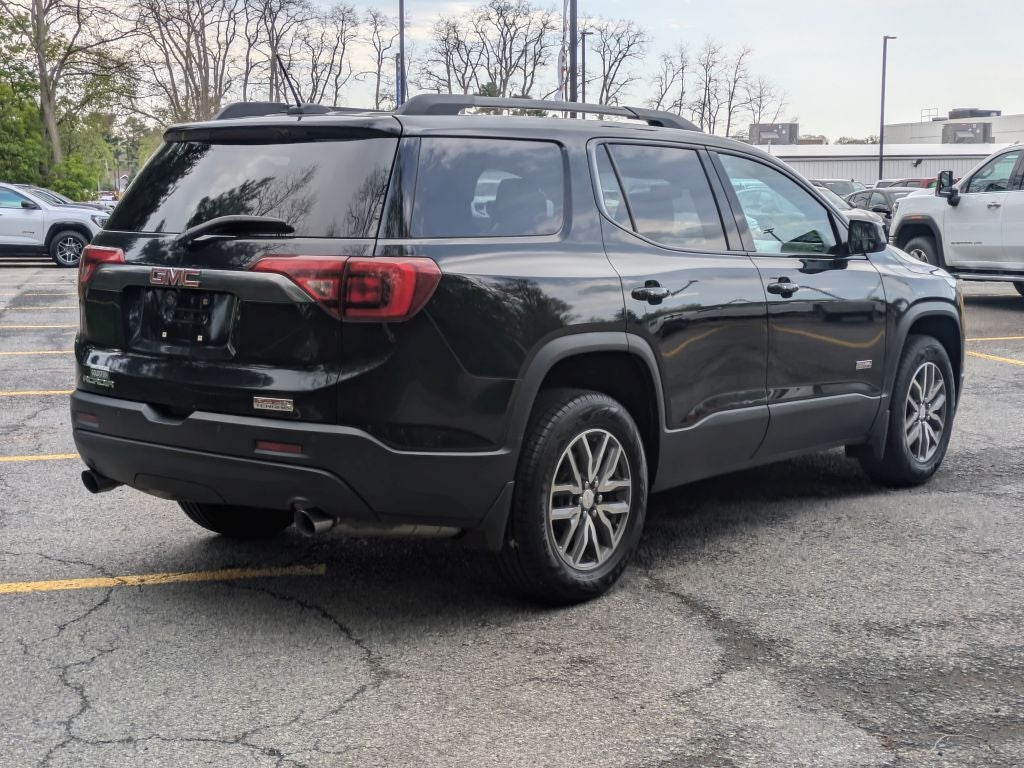 2017 GMC Acadia SLE