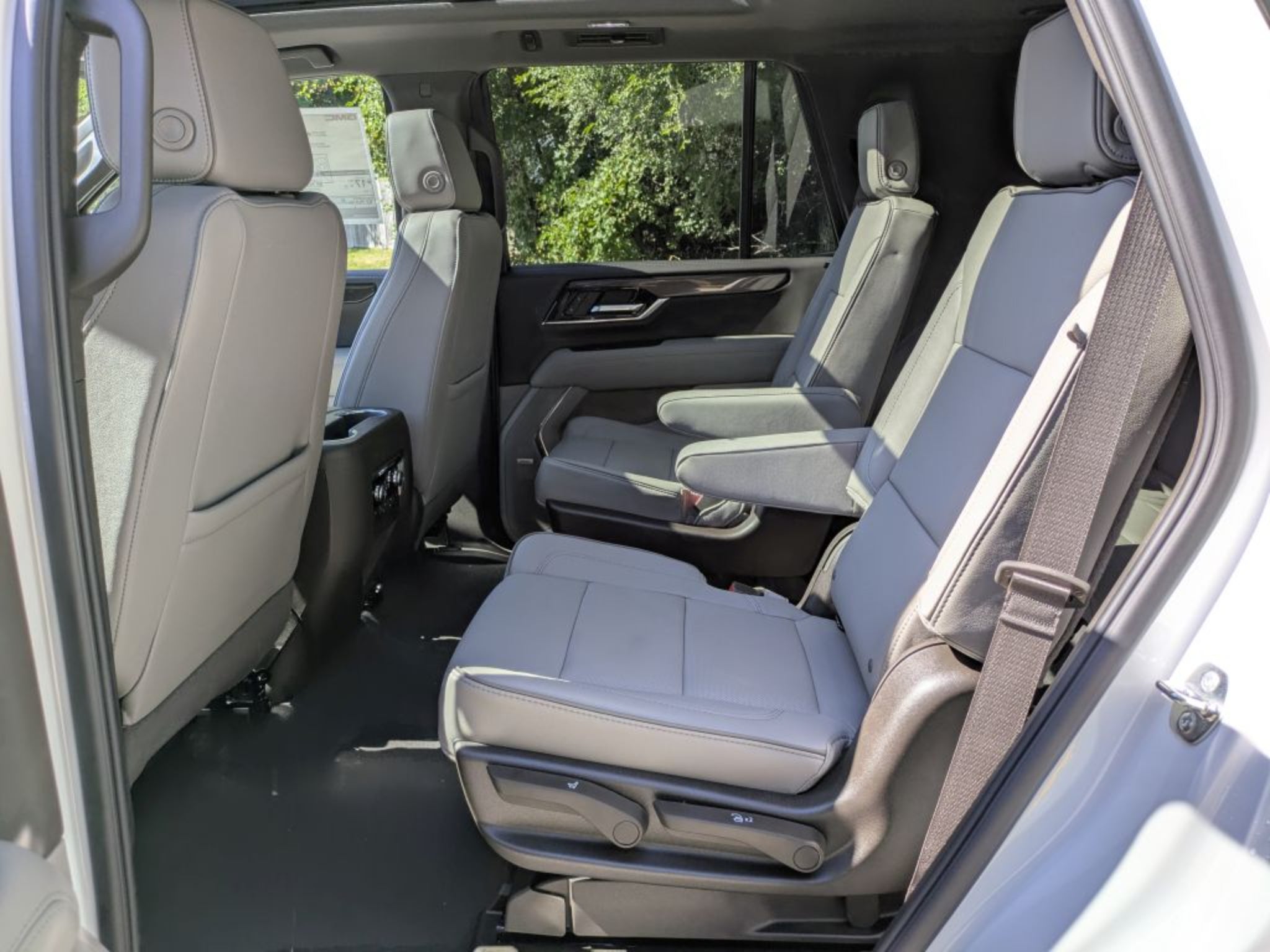 2027 GMC Yukon Elevation
