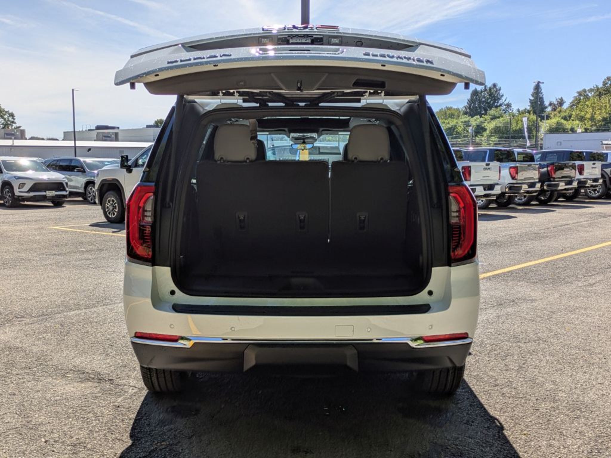 2027 GMC Yukon Elevation