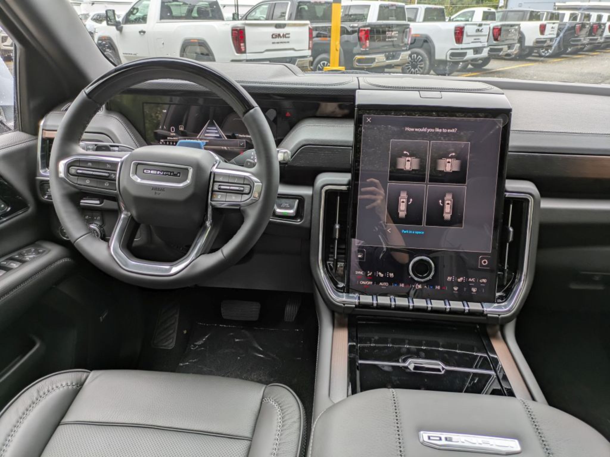 2027 GMC Yukon Denali - Photo 14