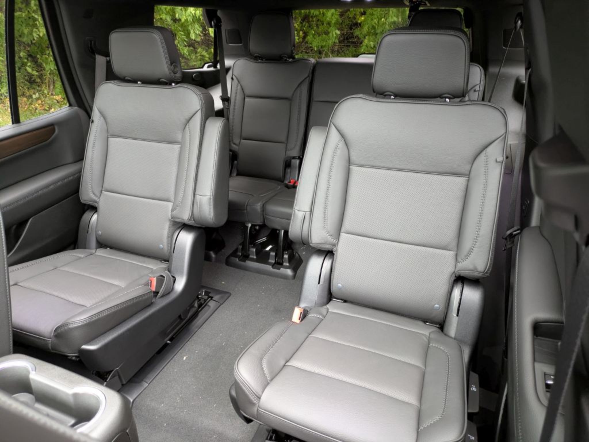 2027 GMC Yukon Denali - Photo 31