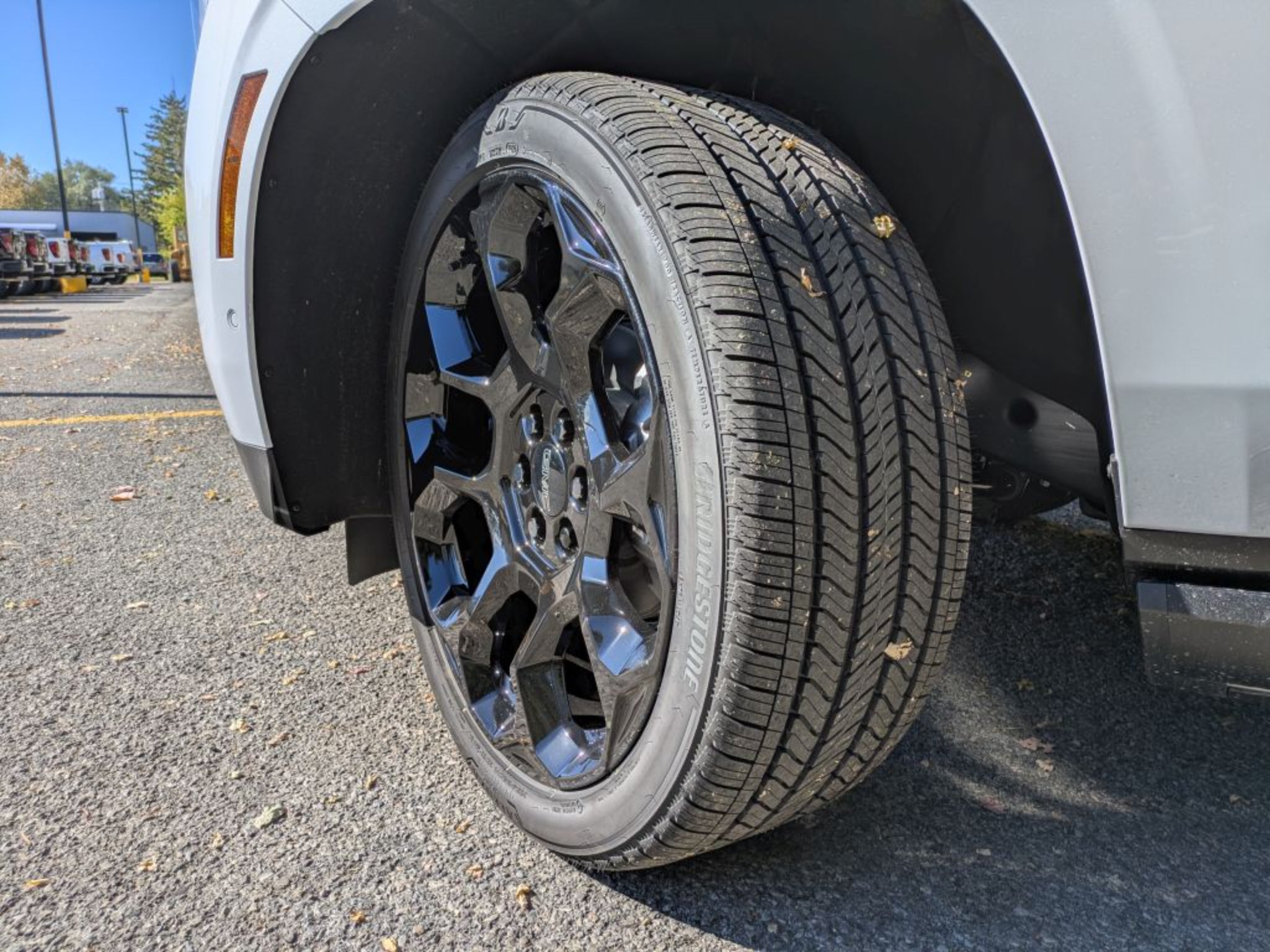 2027 GMC Yukon Denali - Photo 39