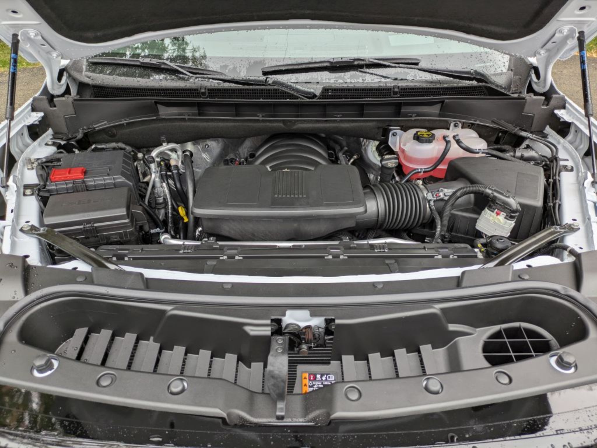 2027 GMC Yukon Denali - Photo 40