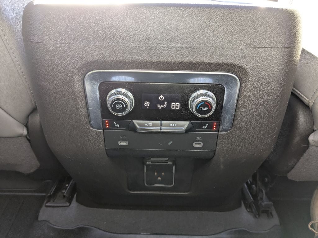 2022 GMC Yukon XL SLT