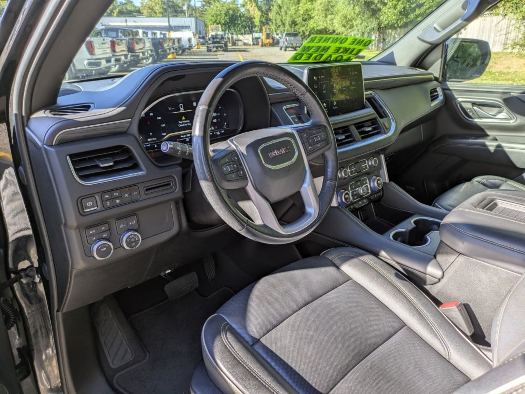 2022 GMC Yukon XL SLT