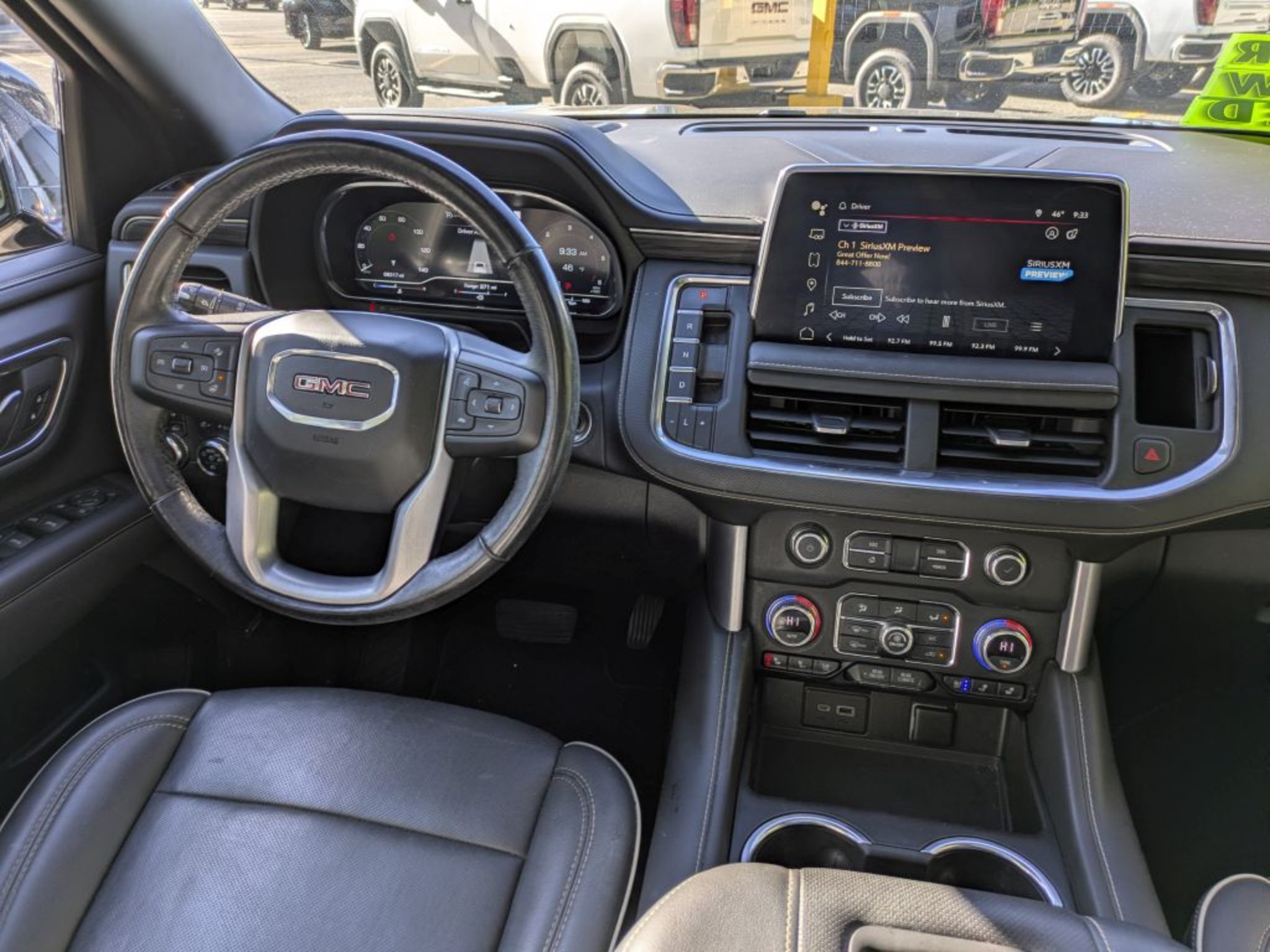 2022 GMC Yukon XL SLT