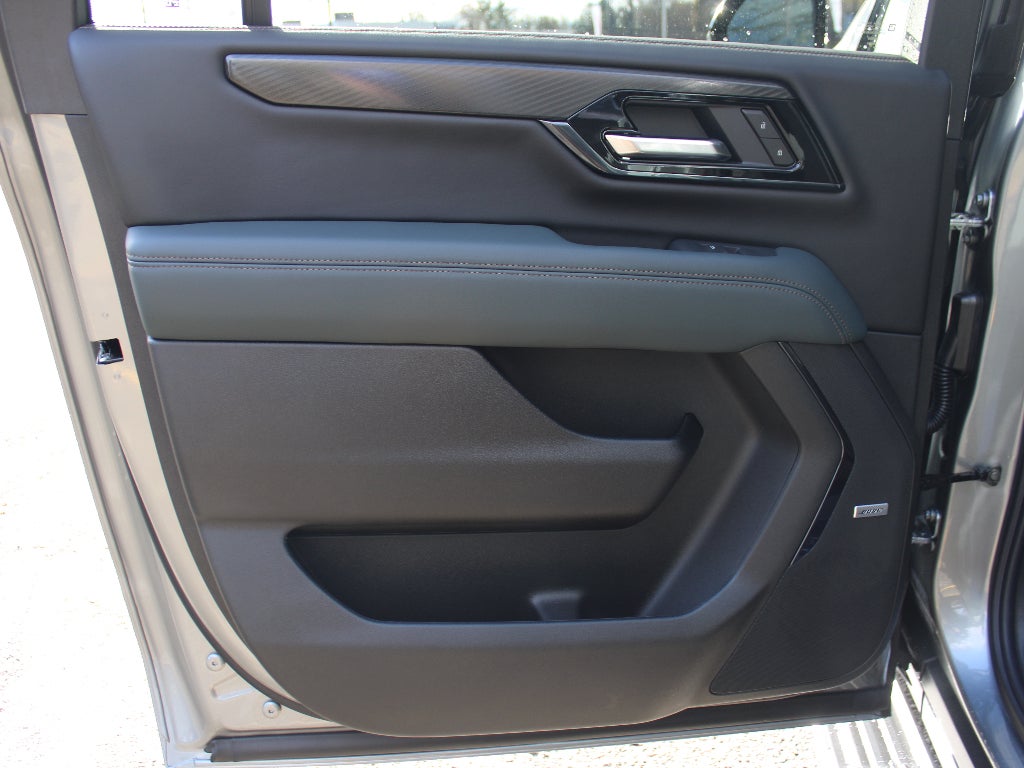 2025 GMC Yukon XL AT4