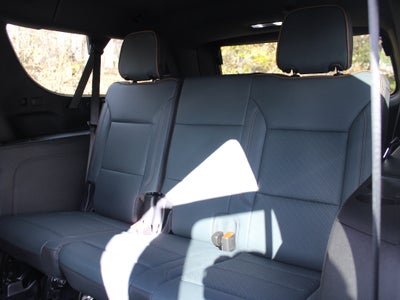 2025 GMC Yukon XL AT4