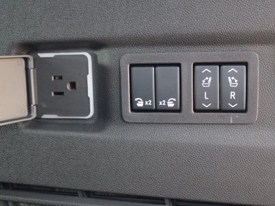 2025 GMC Yukon XL AT4