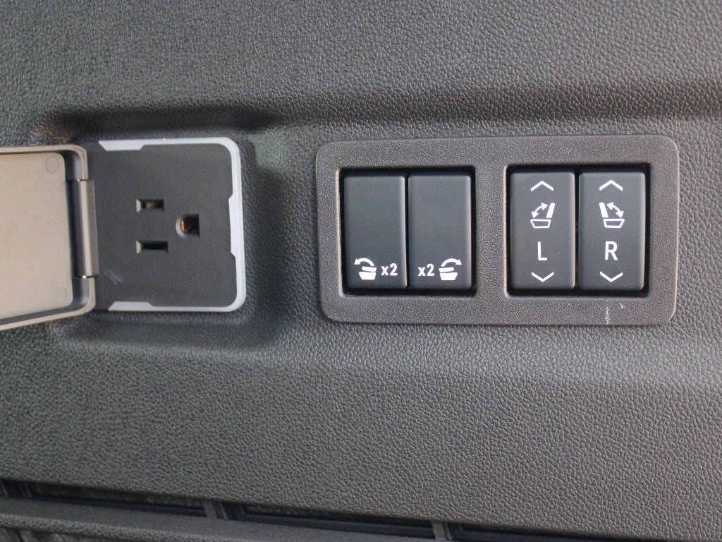 2025 GMC Yukon XL AT4