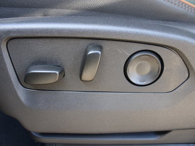 2025 GMC Yukon XL AT4