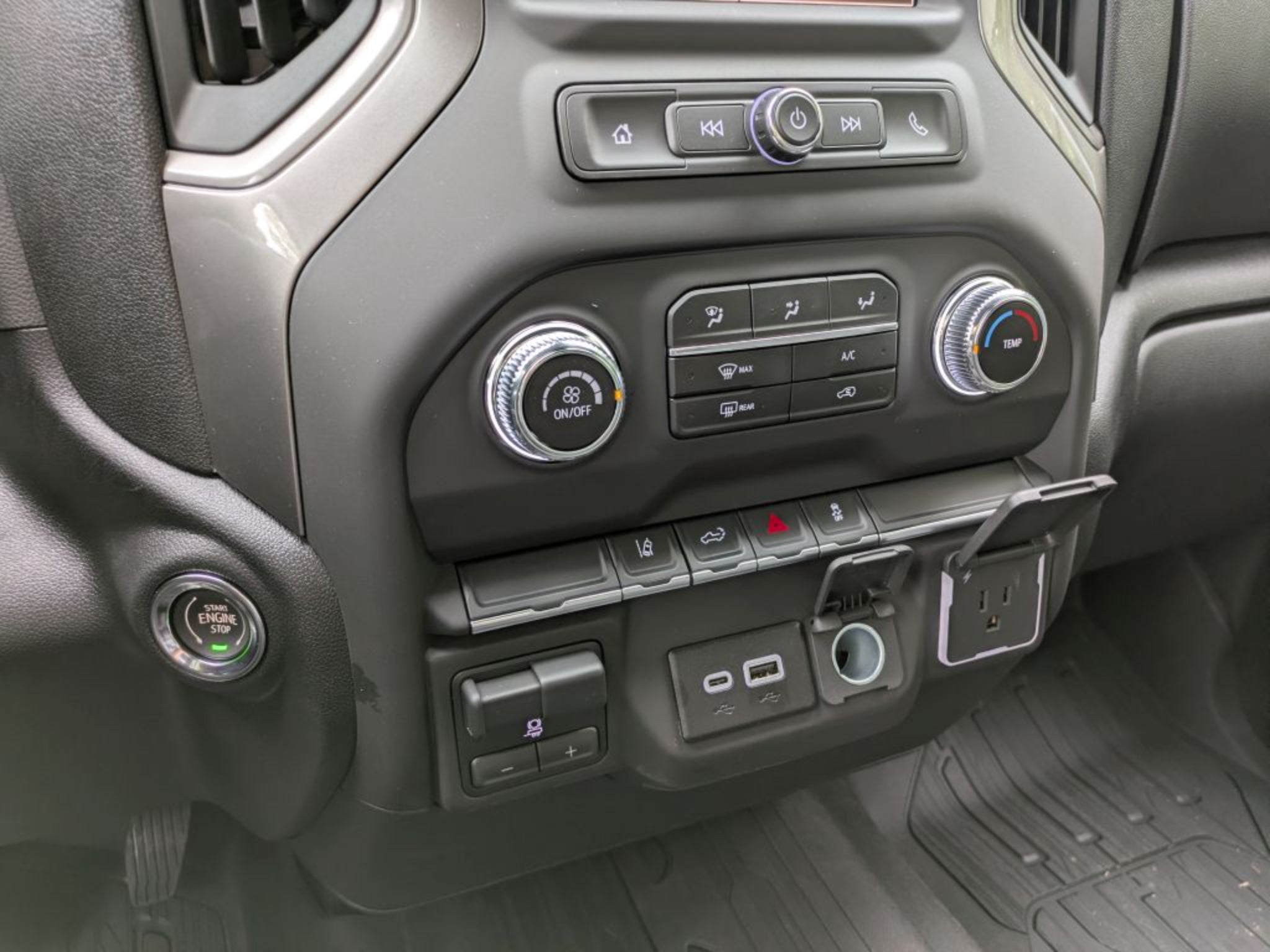 2026 GMC Sierra 3500HD Pro - Photo 22
