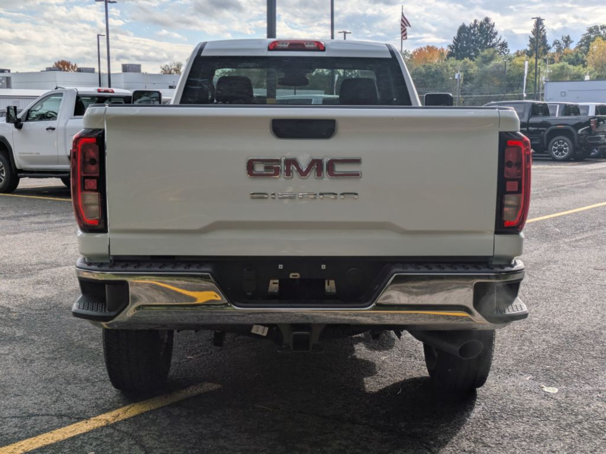 2026 GMC Sierra 3500HD Pro - Photo 6
