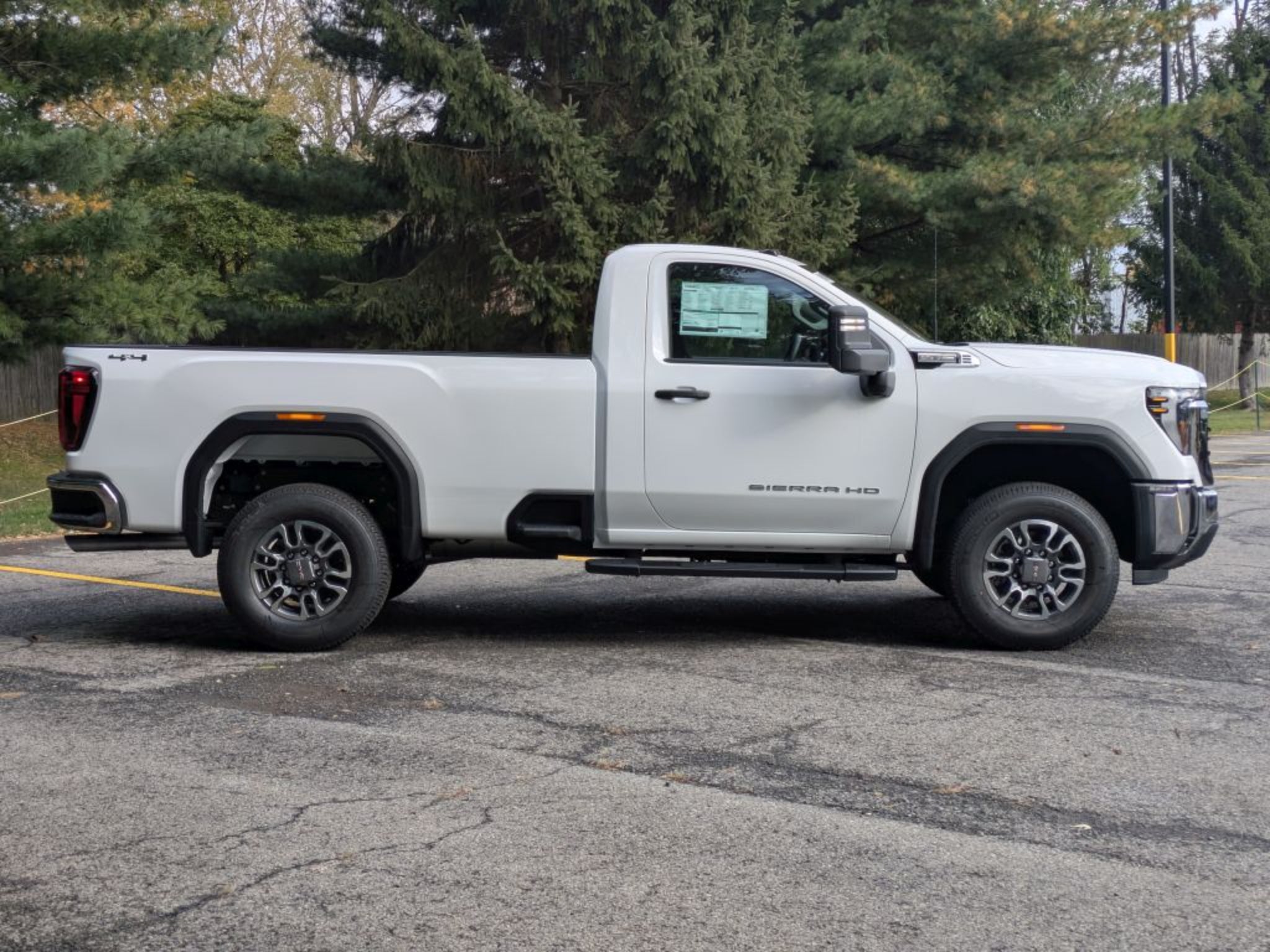 2026 GMC Sierra 3500HD Pro - Photo 8