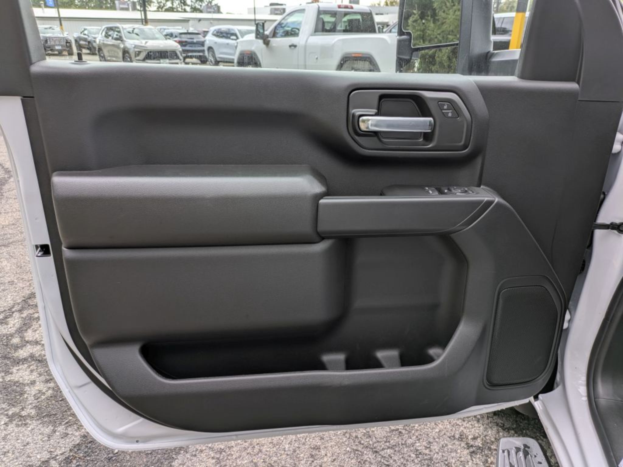 2026 GMC Sierra 3500HD Pro - Photo 9