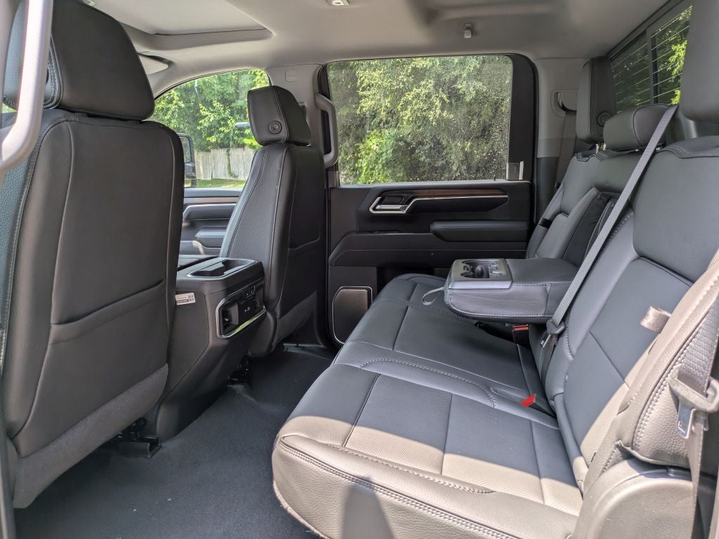 2026 GMC Sierra 3500 HD Denali DRW