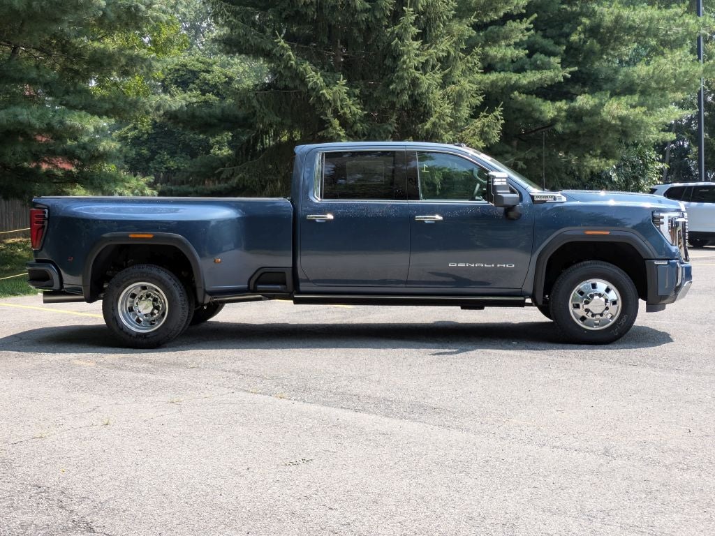 2026 GMC Sierra 3500 HD Denali DRW