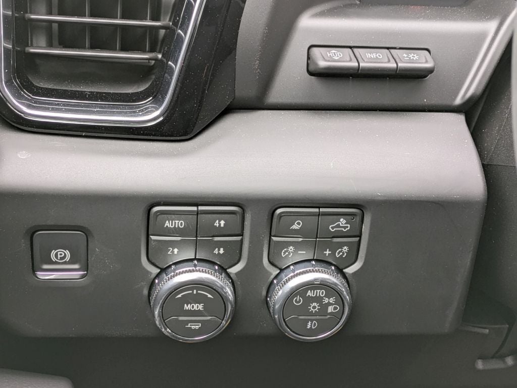 2026 GMC Sierra 3500 HD Denali DRW